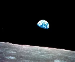 Earthrise copy